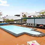 아파트 La Vega De Lanzarote 4 *