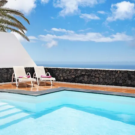 Apartment La Vega De Lanzarote 4 *