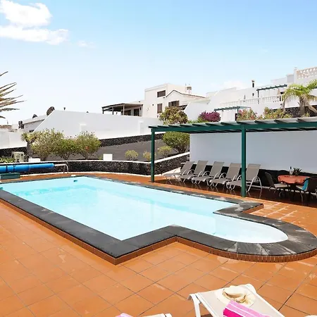 Apartment La Vega De Lanzarote 4 *